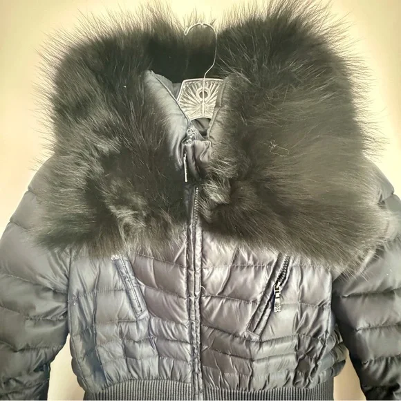 Women's Black Puffer Coat with Faux Fur Collar - Picture 3 of 5